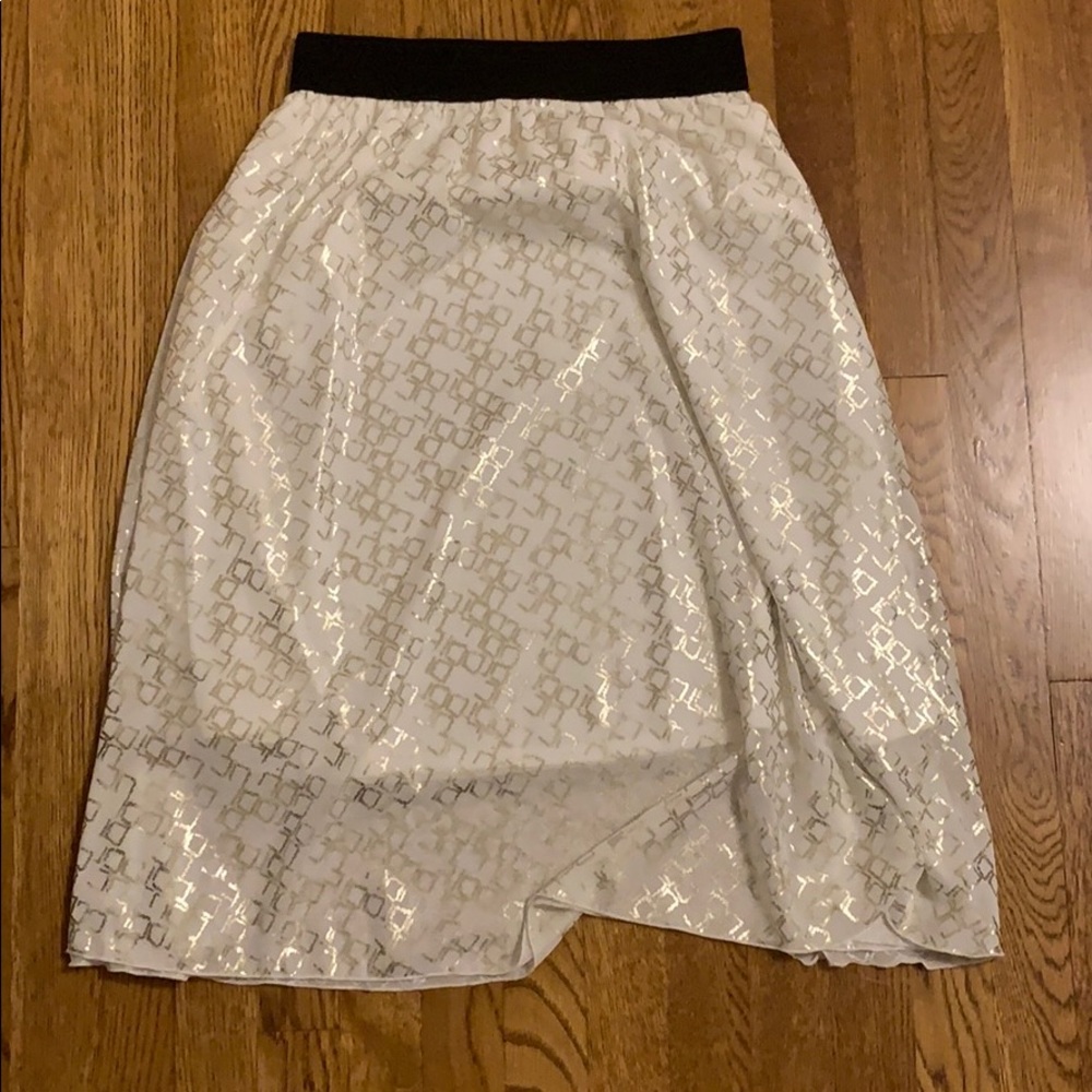 LulaRoe Lucy white and gold skirt, Size S